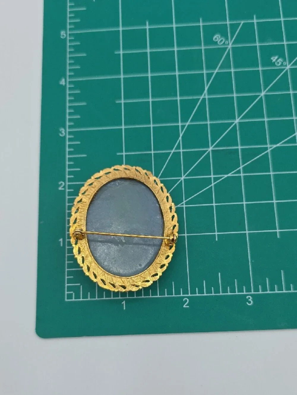 Vintage Oval Cameo Brooch in Blue and Cream